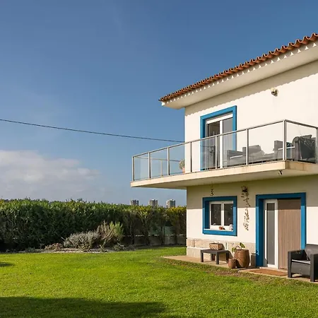Beachfront Villa In Esposende Exterior photo